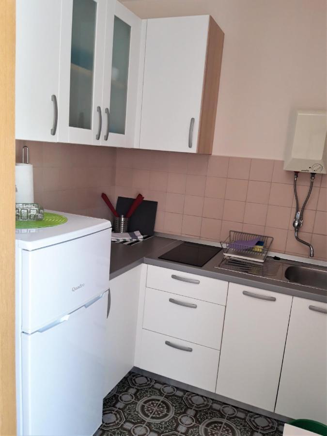 Apartments Marta Rogoznica  Εξωτερικό φωτογραφία