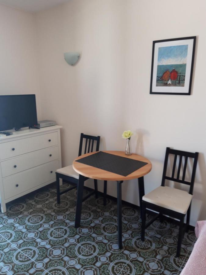 Apartments Marta Rogoznica  Εξωτερικό φωτογραφία