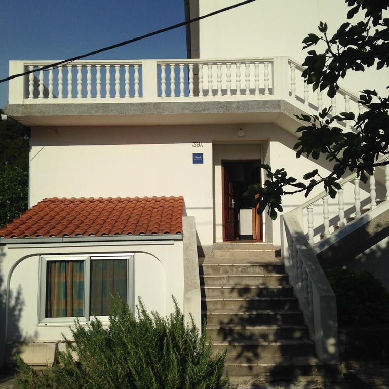 Apartments Marta Rogoznica  Εξωτερικό φωτογραφία